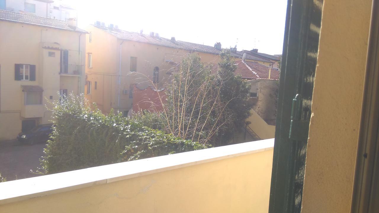 Appartamento A Due Passi Dal Treno Pisa Esterno foto